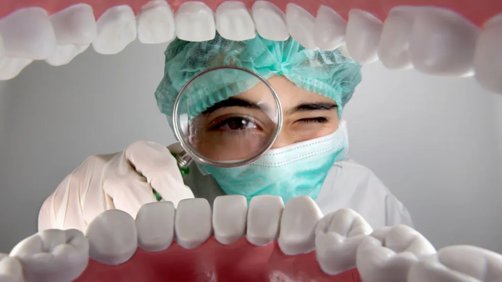 https://decare23.proactivedigital.ie/wp-content/uploads/2024/03/Dental-Op-CP-640x300-c-default.webp