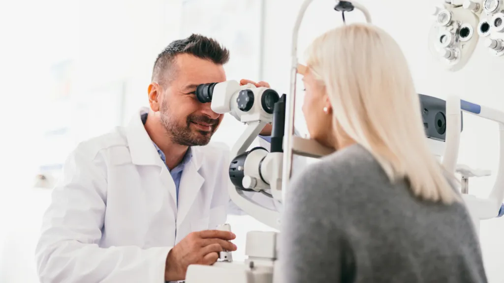 https://decare23.proactivedigital.ie/wp-content/uploads/2024/03/Eye-Health-Blog-Banner-640x300-c-default.webp