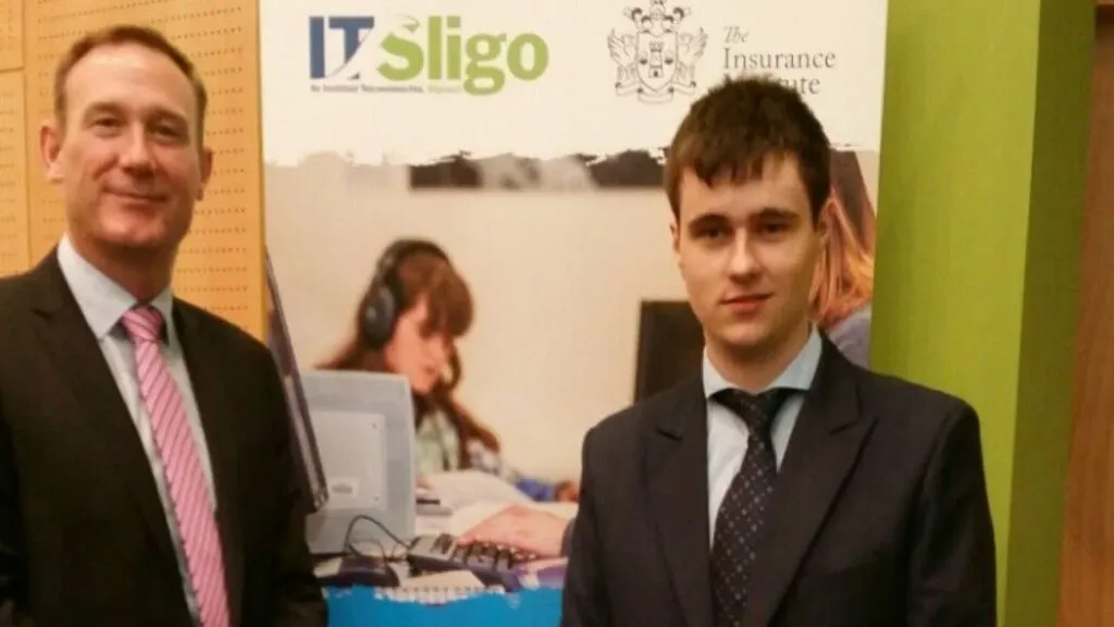 https://decare23.proactivedigital.ie/wp-content/uploads/2024/03/Insurance-Apprecticeship-Prog-CP-640x300-c-default.webp