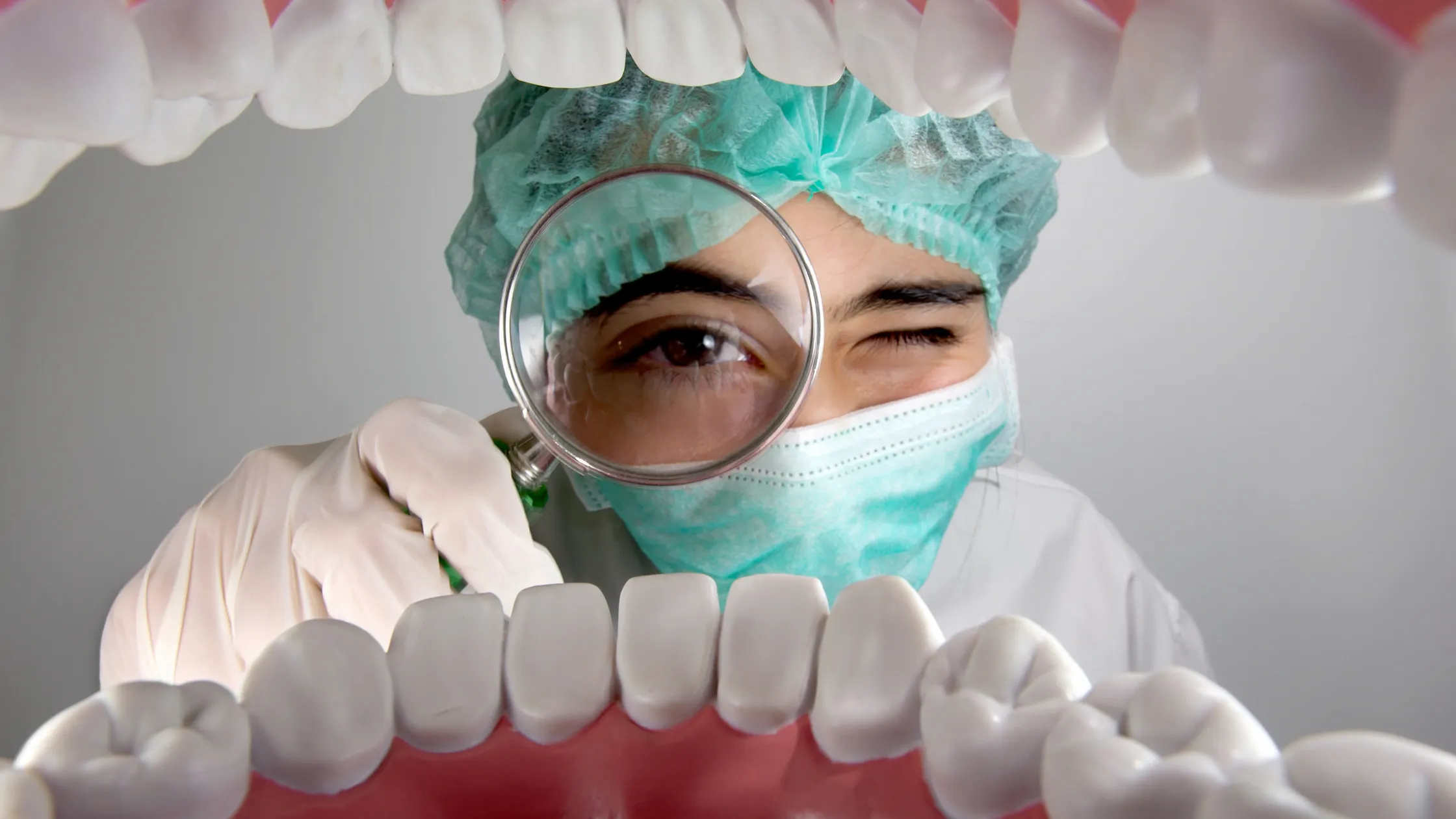 https://decare23.proactivedigital.ie/wp-content/uploads/2024/03/Oral-Cancer-1.webp