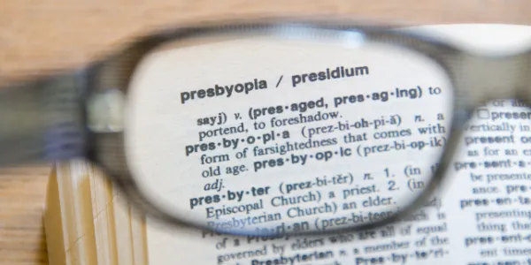 https://decare23.proactivedigital.ie/wp-content/uploads/2024/03/Presbyopia-1.webp
