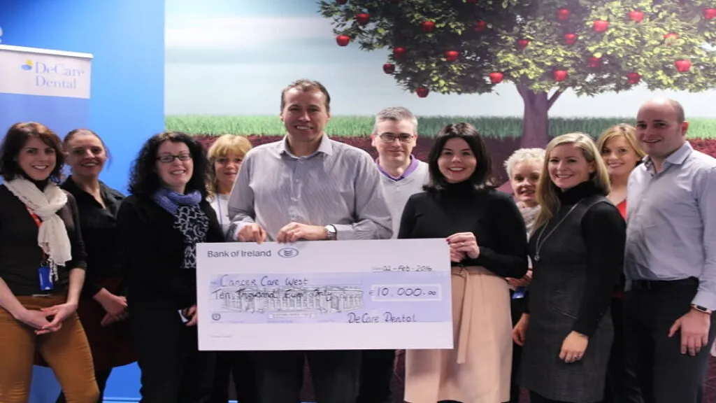 https://decare23.proactivedigital.ie/wp-content/uploads/2024/03/maureen-walsh-ceo-of-decare-dental-presenting-the-cheque-to-richard-flaherty-ceo-cancer-care-west-along-with-the-decare-charity-of-the-year-committee-and-david-odonnell-regional-fu800-640x300-c-default.webp